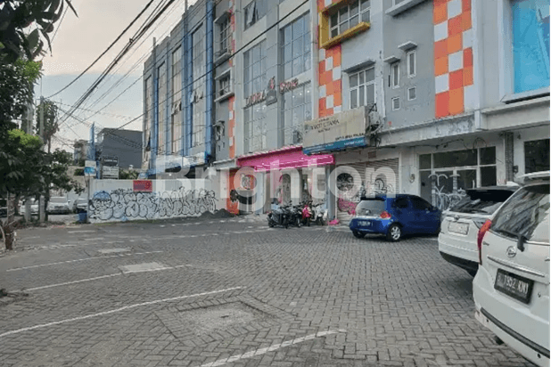 Ruko Strategis di Wisma Kedung Asem depan Raya Merr