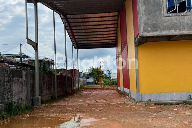 GUDANG MURAH DI TENGAH BATU AJI