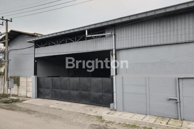 2 UNIT GUDANG SIAP PAKAI BAGUS, LANTAI COR BARU DAN SUDAH DITINGGIKAN 60CM DARI ASLINYA