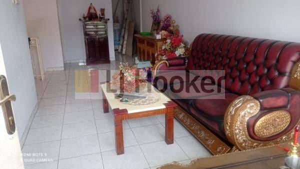 RUMAH SIAP HUNI DI JALAN JANUR KUNING AREA KELAPA GADING