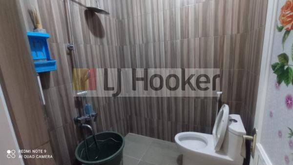 RUMAH SIAP HUNI DI JALAN JANUR KUNING AREA KELAPA GADING
