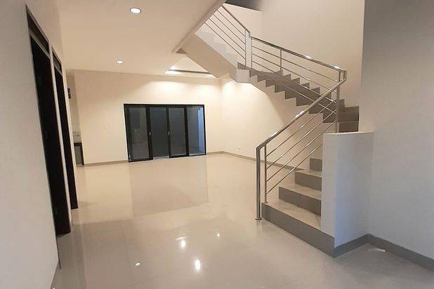 Rumah Baru Minimalis 2 Unit di Komplek Kembar
