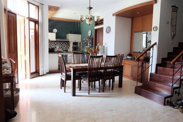 Rumah Modern Mewah di Dago