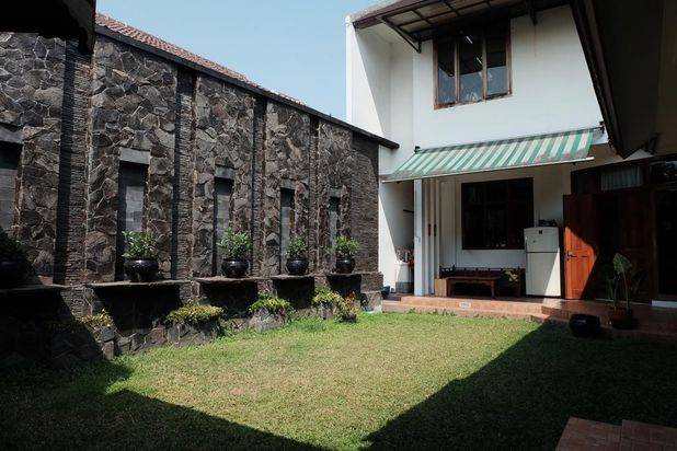 Rumah Modern Mewah di Dago