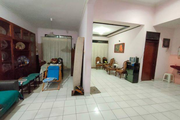 Rumah Cantik Modern di THI 1