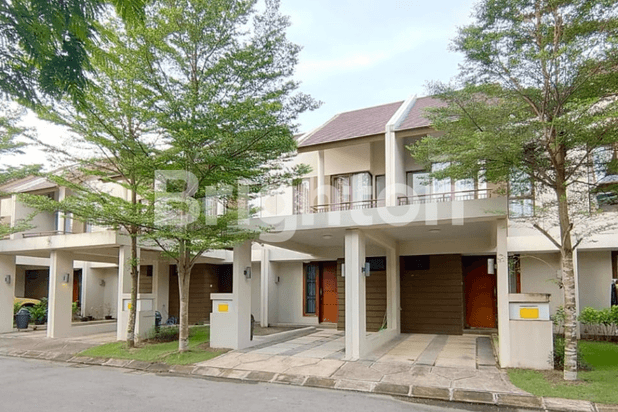RUMAH MEWAH 2 LANTAI FULL FURNISHED DI ORCHARD PARK BATAM