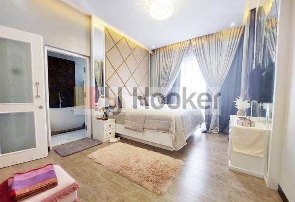 Rumah Mewah 2 Lantai Fully Furnished Di Perum Summer Residence