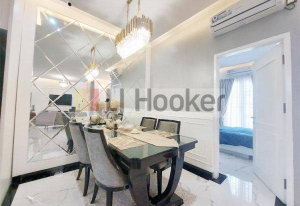 Rumah Mewah 2 Lantai Fully Furnished Di Perum Summer Residence