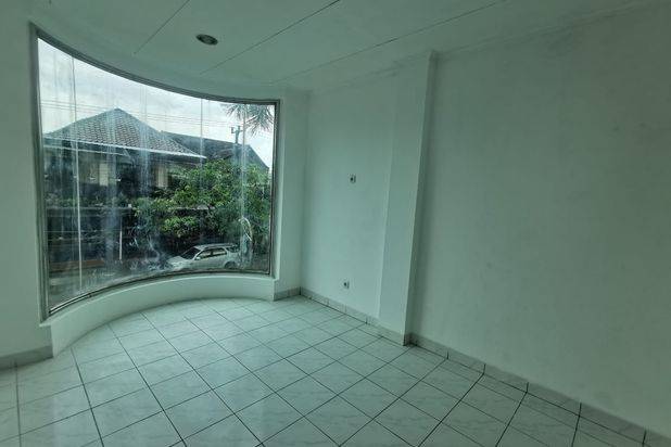 Rumah Lux Terawat di Sayap Buah Batu, Bandung