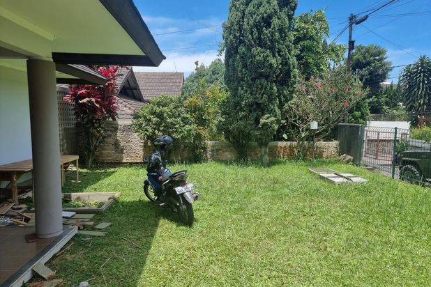 Rumah Minimalis Classic di Komplek Cipaku Indah, Bandung