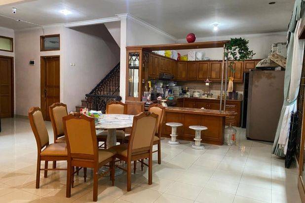 Rumah Lux Siap Huni di Komplek Setra Duta, Bandung