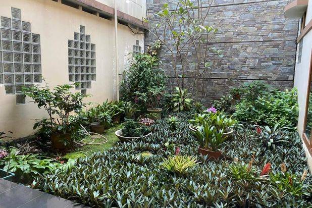 Rumah Lux Siap Huni di Komplek Setra Duta, Bandung