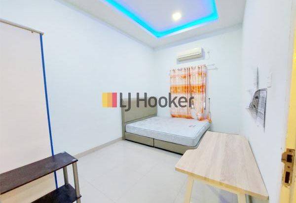 Rumah Cluster Hook Siap Huni Di Perumahan Palm Beach