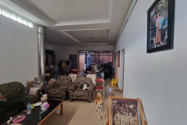 Rumah Asri Terawat di Mainroad jl Surya Sumantri, Bandung