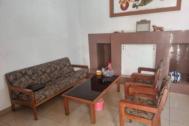Rumah Asri Terawat di Mainroad jl Surya Sumantri, Bandung