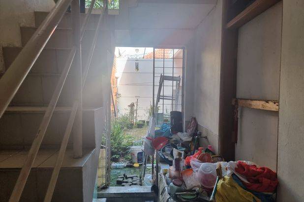 Rumah Asri Terawat di Mainroad jl Surya Sumantri, Bandung
