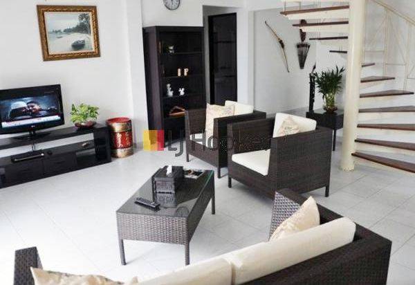 Villa Furnished 3 Lantai Siap Huni Di Nongsa Point Marina
