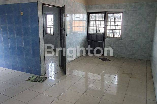 Rumah 3 Lantai di Babatan Pratama