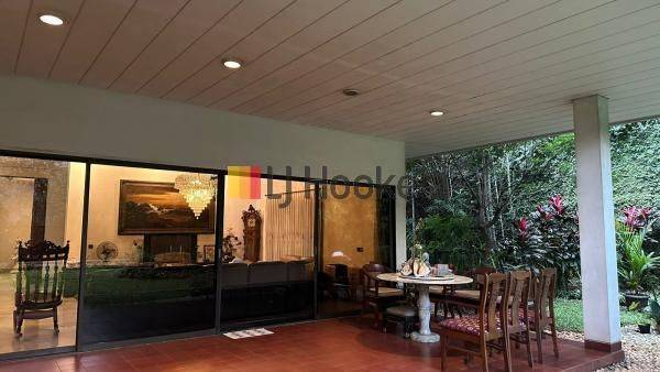 Rumah Mewah Asri Sangat Terawat Di Permata Hijau Jakarta Selatan