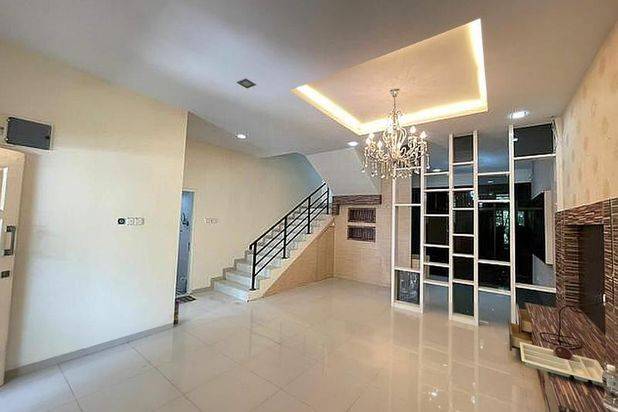 Dijual Rumah 3 Lantai Tropicana Residence Full Ingterior