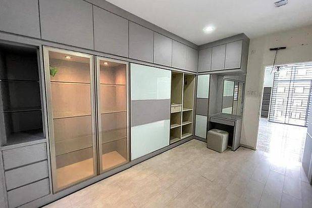 Dijual Rumah 3 Lantai Tropicana Residence Full Ingterior
