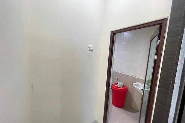 Rumah Cantik Bella Vista Siap Huni Full Furnish Dijual Cepat