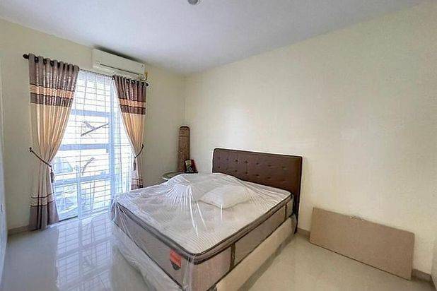 Rumah Cantik Bella Vista Siap Huni Full Furnish Dijual Cepat