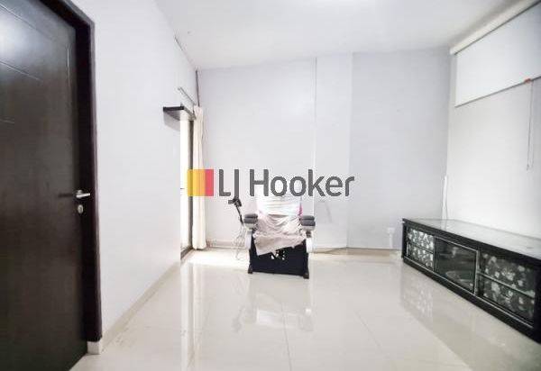 Townhouse 3 Lantai Siap Pakai Di The Centro Central Sukajadi