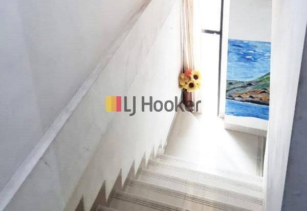 Townhouse 3 Lantai Siap Pakai Di The Centro Central Sukajadi