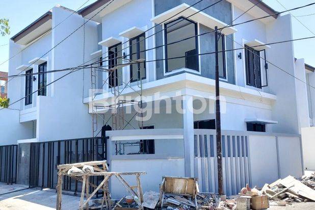 Rumah Baru Cantik Minimalis Hook 2 Lantai di Rungkut