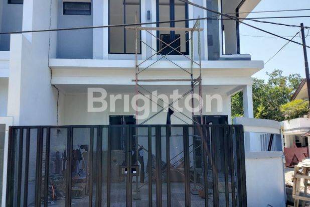 Rumah Baru Cantik Minimalis Hook 2 Lantai di Rungkut