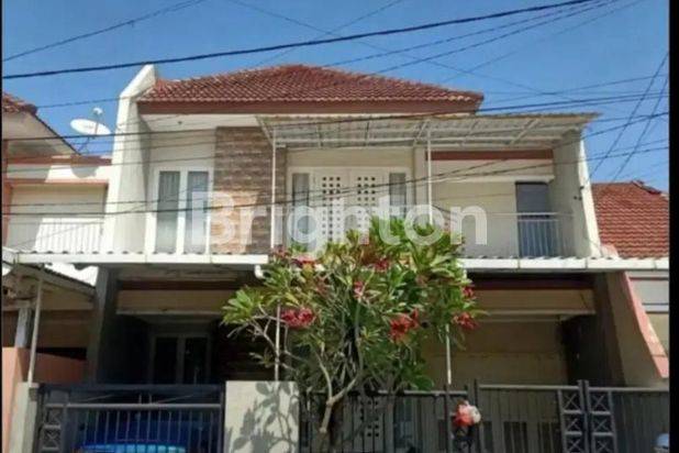 Rumah Indah dan Nyaman di Surabaya Timur