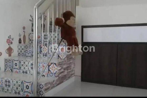 Rumah Indah dan Nyaman di Surabaya Timur