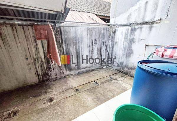 Rumah Tengah Kota Di Perum Happy Garden