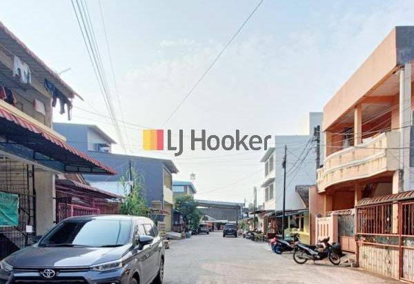 Rumah Tengah Kota Di Perum Happy Garden
