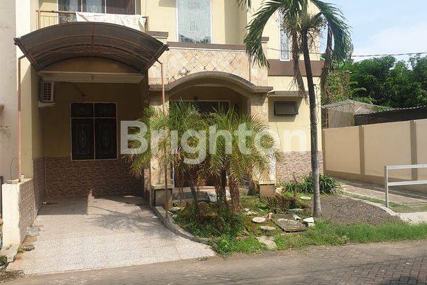 RUMAH HOOK 2 LANTAI SURABAYA KOTA