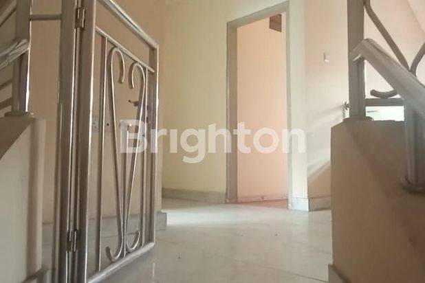 Rumah MURAH2 LANTAI Hadap Jalan Besar ORCHID PARK Batam Kota