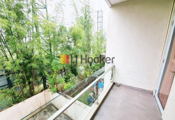Disewakan Rumah Mewah 2 Lantai Di Taman Golf Residence
