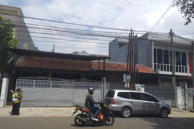 Rumah di Salendro Raya