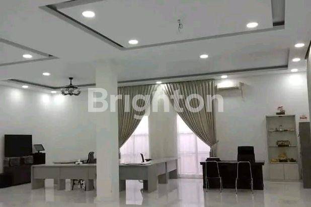 Rumah Mewah 3 Lantai. Design Sendiri. di PALM SPRING, Batam Kota