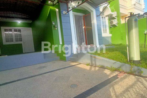 RUMAH MEWAH BESERTA ISINYA DIPERUMAHAN ELIT