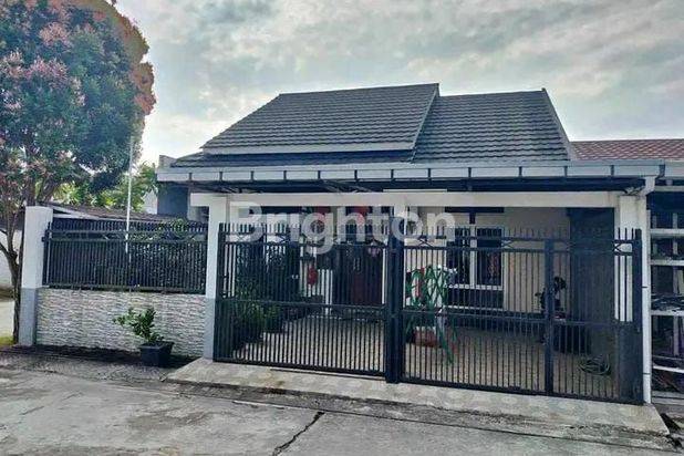 Rumah Dekat Terminal Bus Batu Ampar dan Pasar Buton