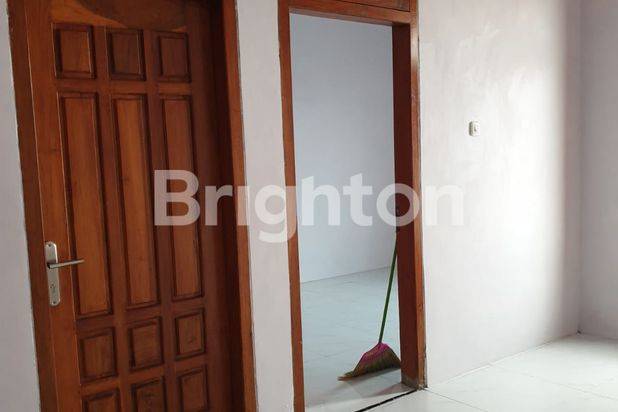 RUMAH MURAH 2 LANTAI BARU RENOVASI DI WAGE-TAMAN