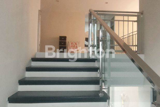 crown hill rumah elite batam