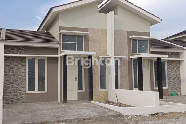 RUMAH BARU 200 JUTAAN DI PRAMBON-SIDOARJO, STRATEGIS DEKAT JALAN RAYA