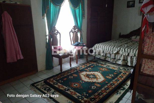 Rumah cantik di perumahan komplek ramayana