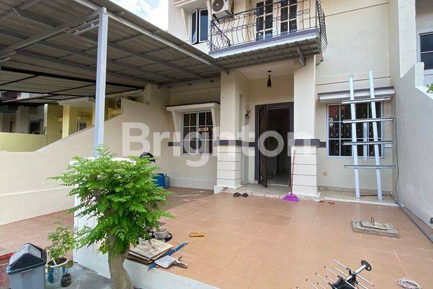 Rumah Baru Renov. Empat Kamar Tidur. Cluster. Di Dutamas. Batam Kota.