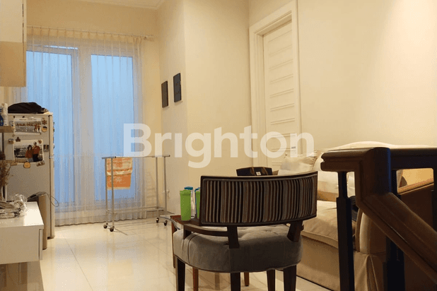 RUMAH MEWAH MINIMALIS SIAP HUNI DARMO HILL SURABAYA BARAT