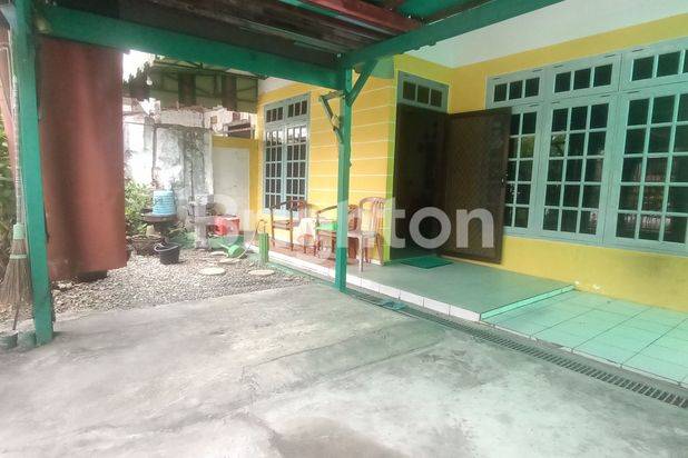 RUMAH TENGAH KOTA DEKAT PERTAMINA BALIKPAPAN