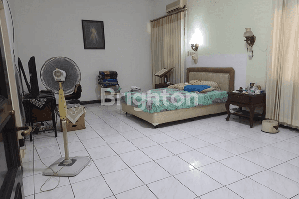 Rumah / Siap Pakai di Dharmahusada Indah Strategis dekat Fasum